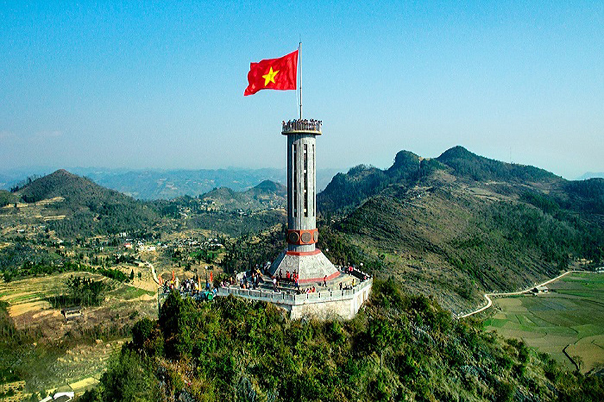 Lung Cu and the Flag Tower
