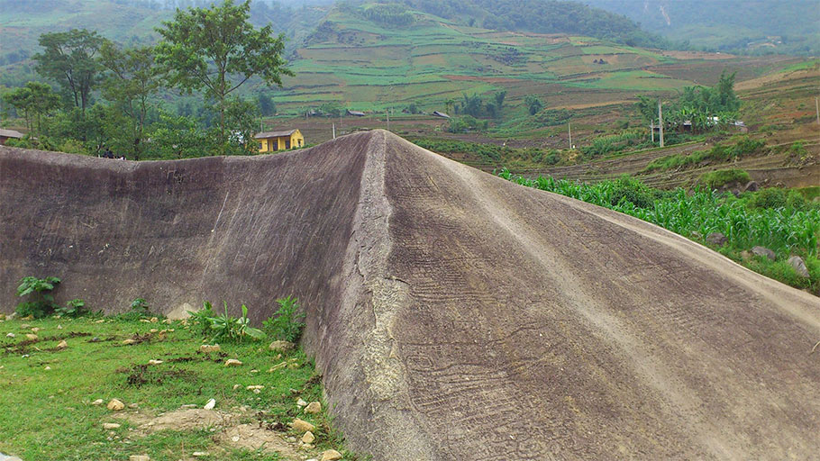 Nam Dan Ancient Rock Field