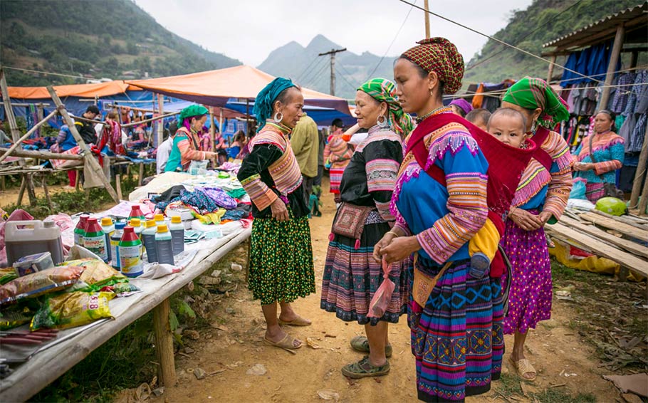 Hoang Su Phi Market